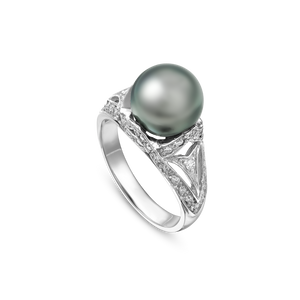 14K WHITE GOLD DIAMOND AND TAHITIAN PEARL RING 14K WHITE GOLD DIAMOND AND TAHITIAN PEARL RING