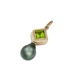 14K YELLWO GOLD PERIDOT AND TAHITIAN PEARL PENDANT 14K YELLWO GOLD PERIDOT AND TAHITIAN PEARL PENDANT