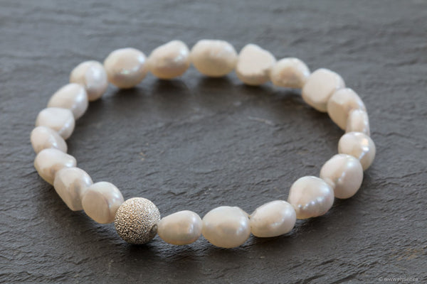 Baroque freshwater pearl bracelet designed by your Montreal jewellery designer