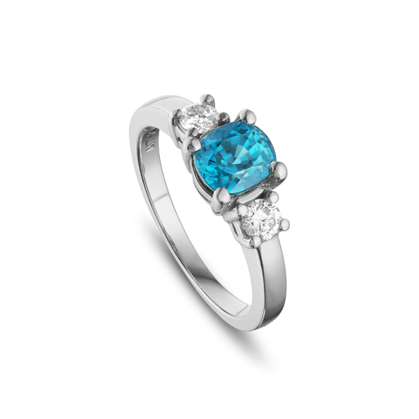 14K White gold blue zircon and diamond ring Montreal jewellery designer Bijouterie Élysée